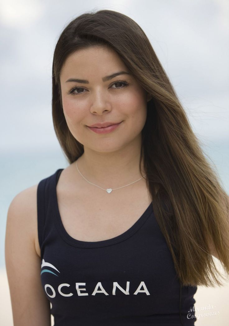 nude pictures of miranda cosgrove