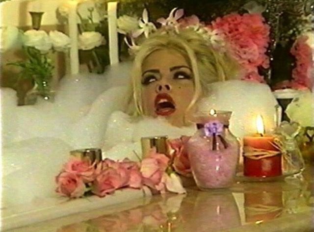 darron mckinley recommends anna nicole smith bath pic