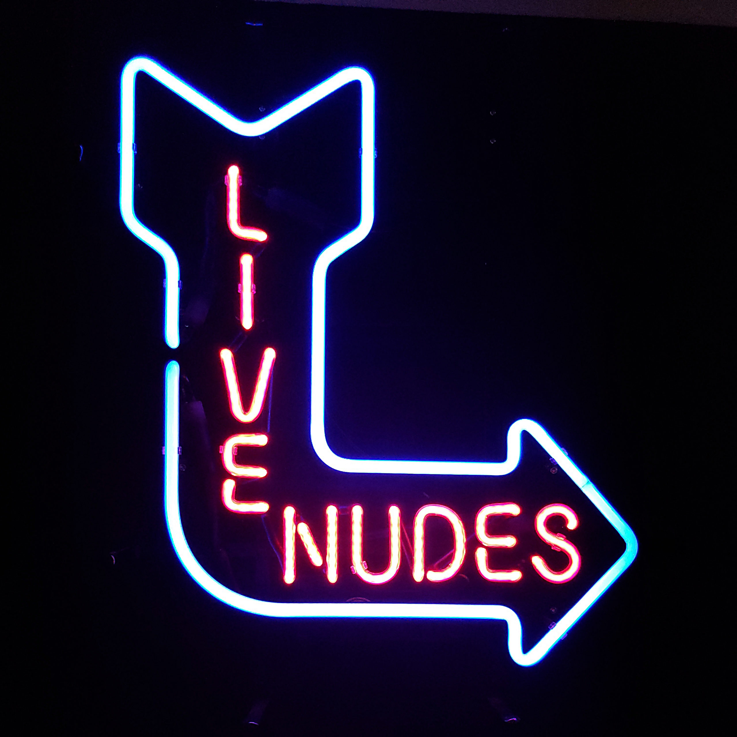 nud live