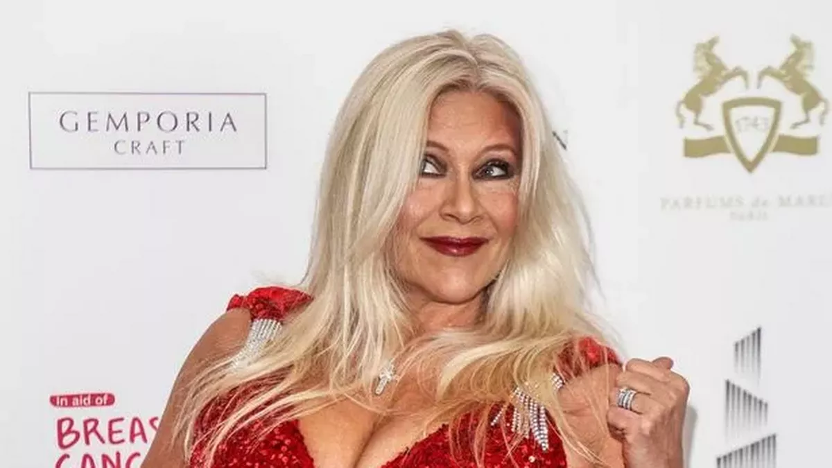 doris lafferty share samantha fox in the nude photos