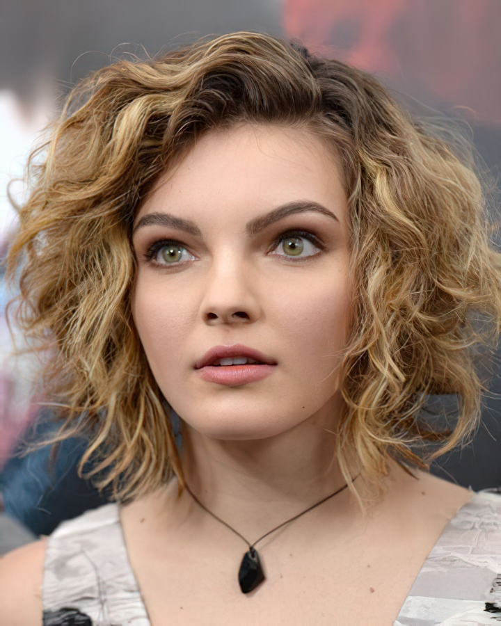 Best of Camren bicondova naked