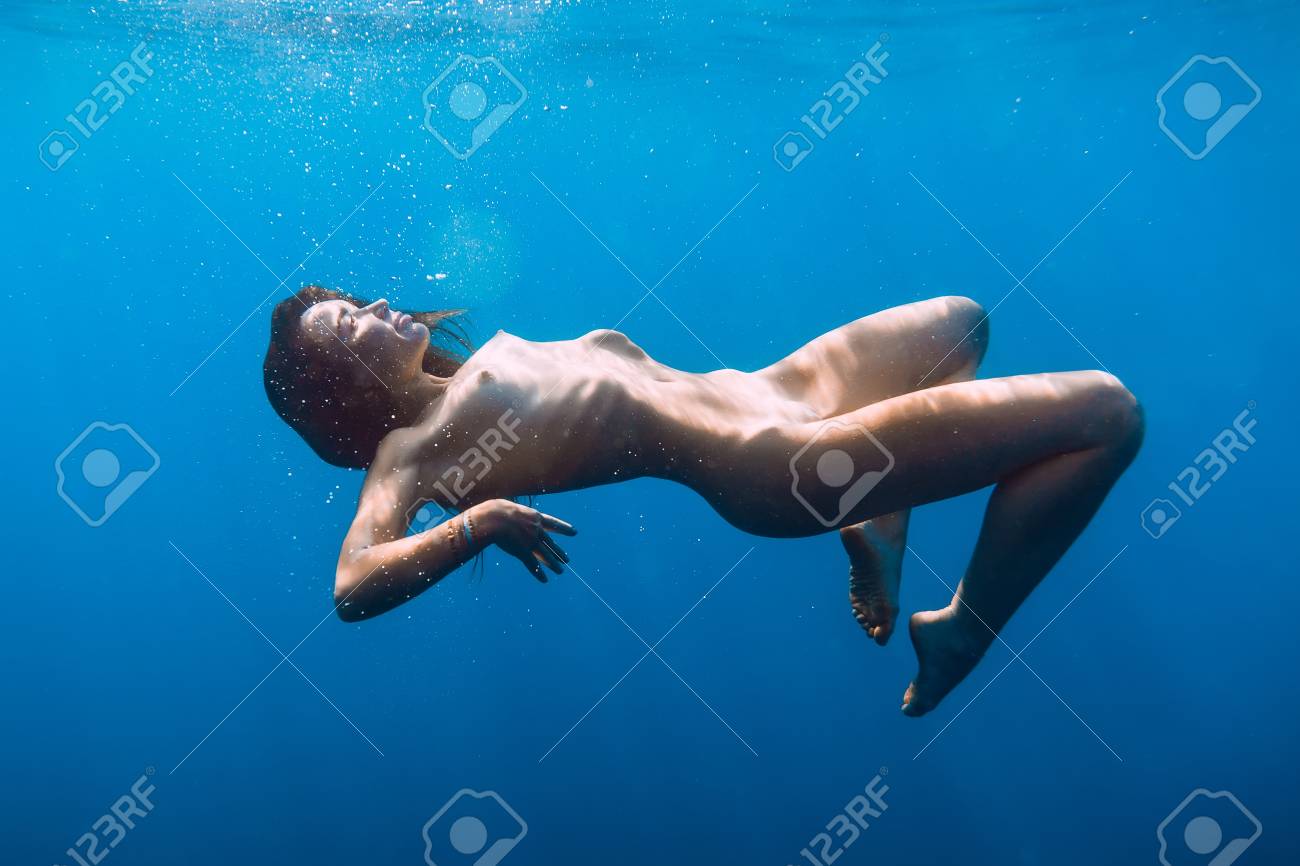 devon crowell recommends naked women underwater pic