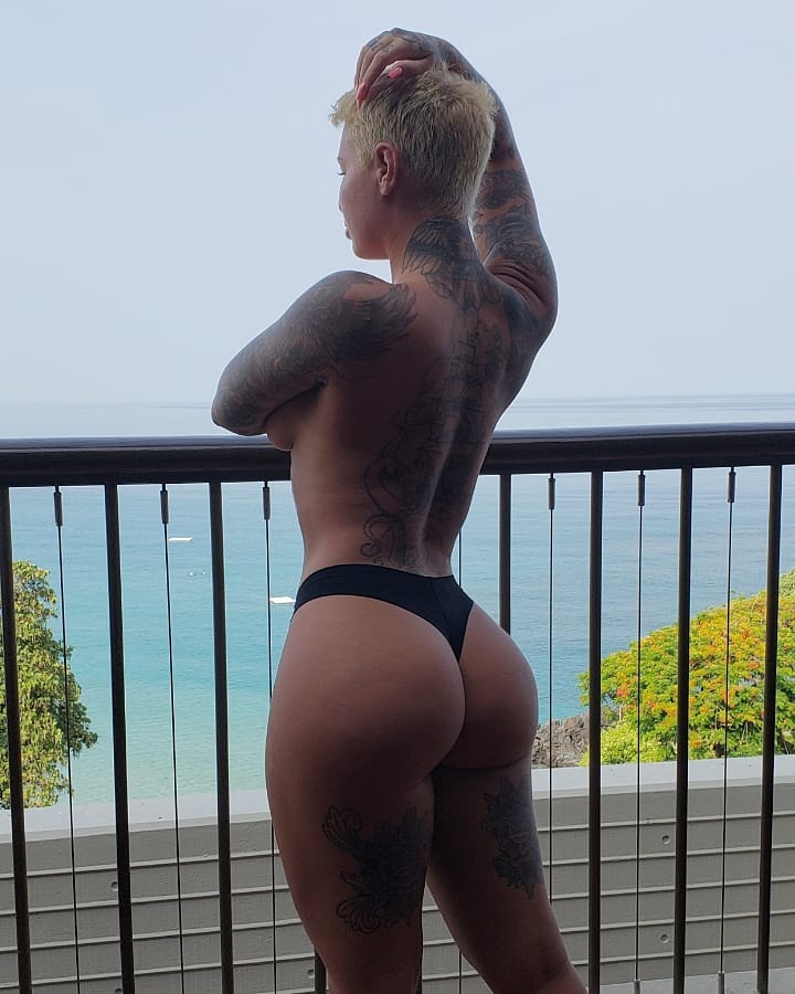 dina benavides recommends christy mack pawg pic