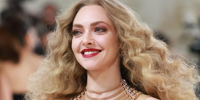 cheryl loughran recommends Amanda Seyfried Butt