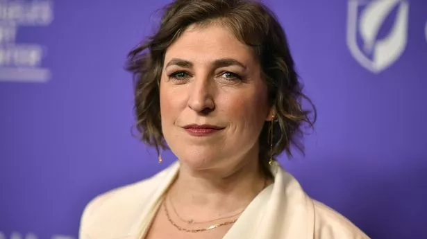 dora viviana cardona recommends mayim bialik porn pic