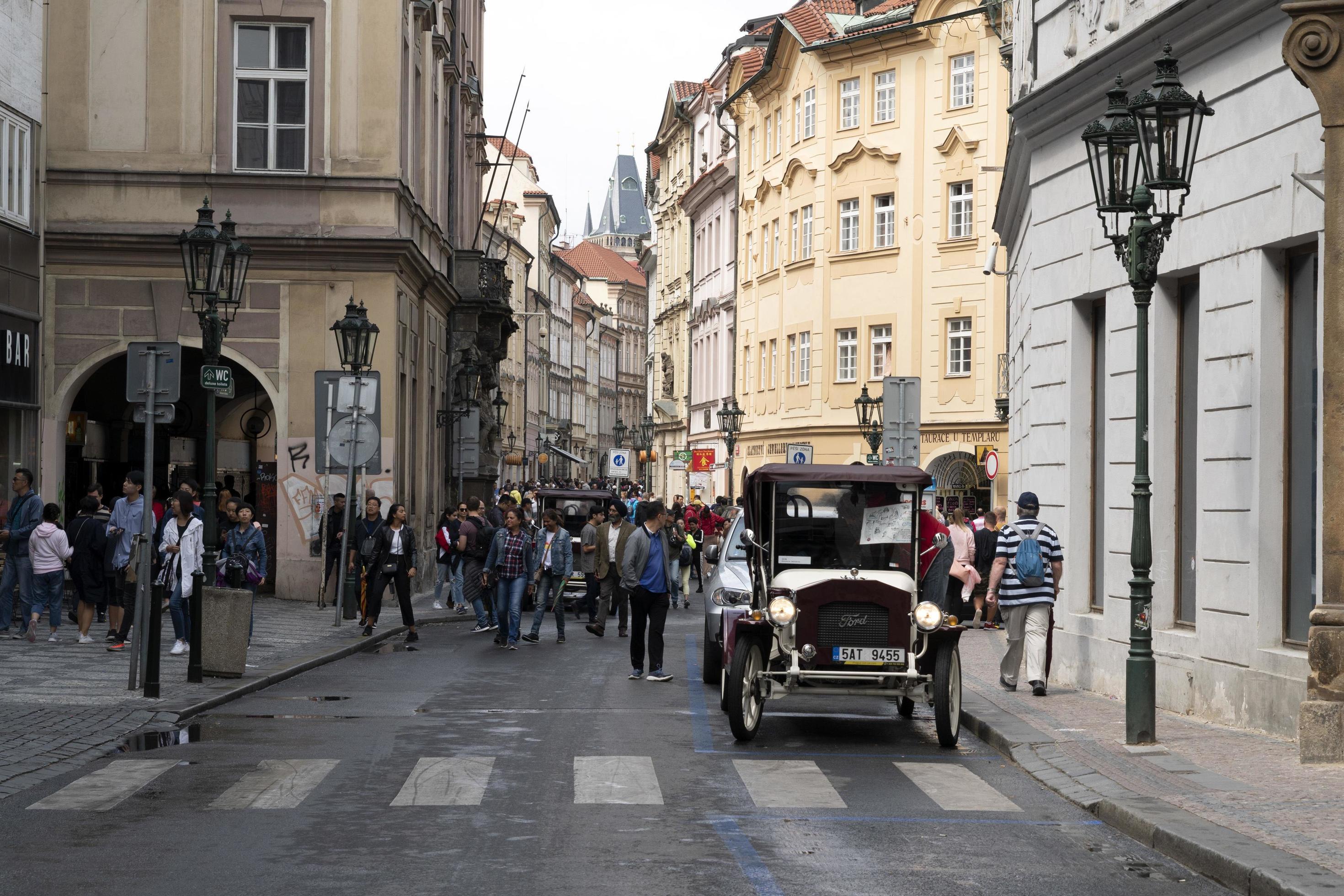 danny callis recommends 59 Czech Streets