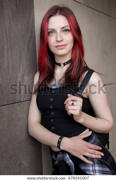 Red Haired Goth fisting squirting