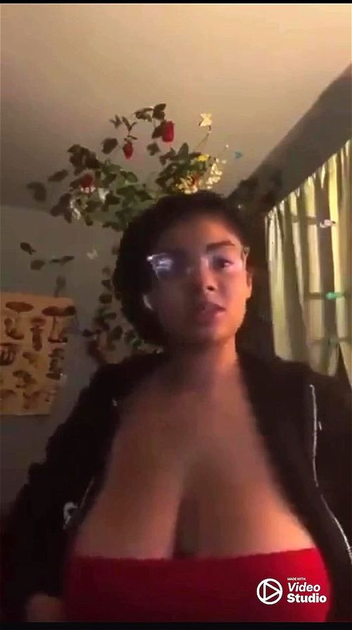 clarissa ong recommends amateur titty flash pic