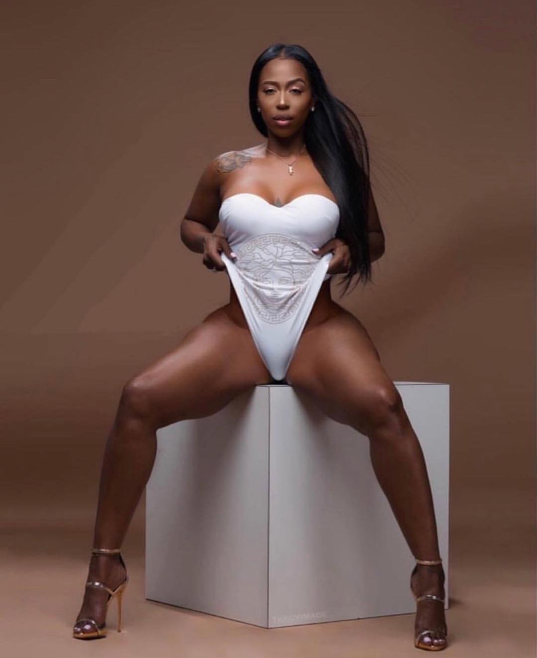 djoko pranoto share kashdoll naked photos