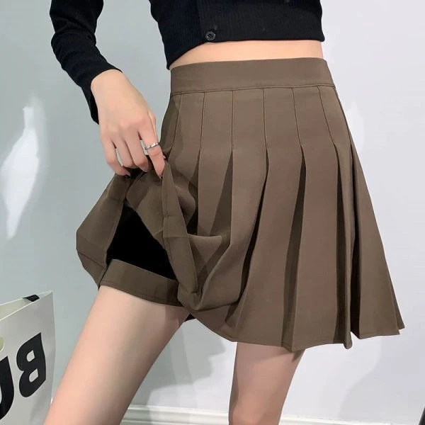 skirt voyeur