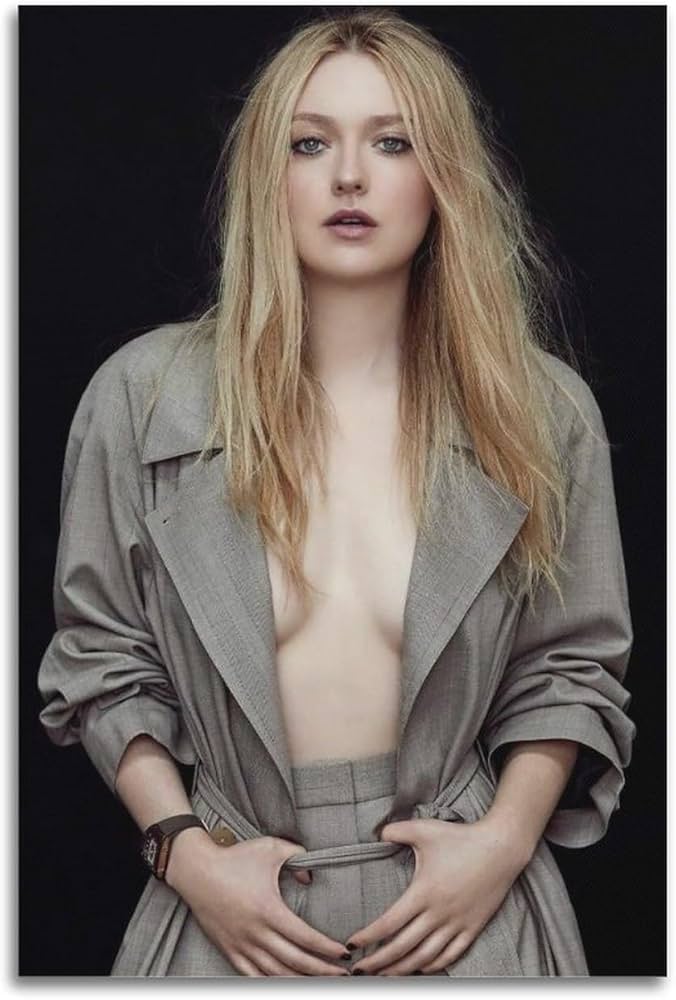 danielle lovegrove recommends dakota fanning sexiest pic