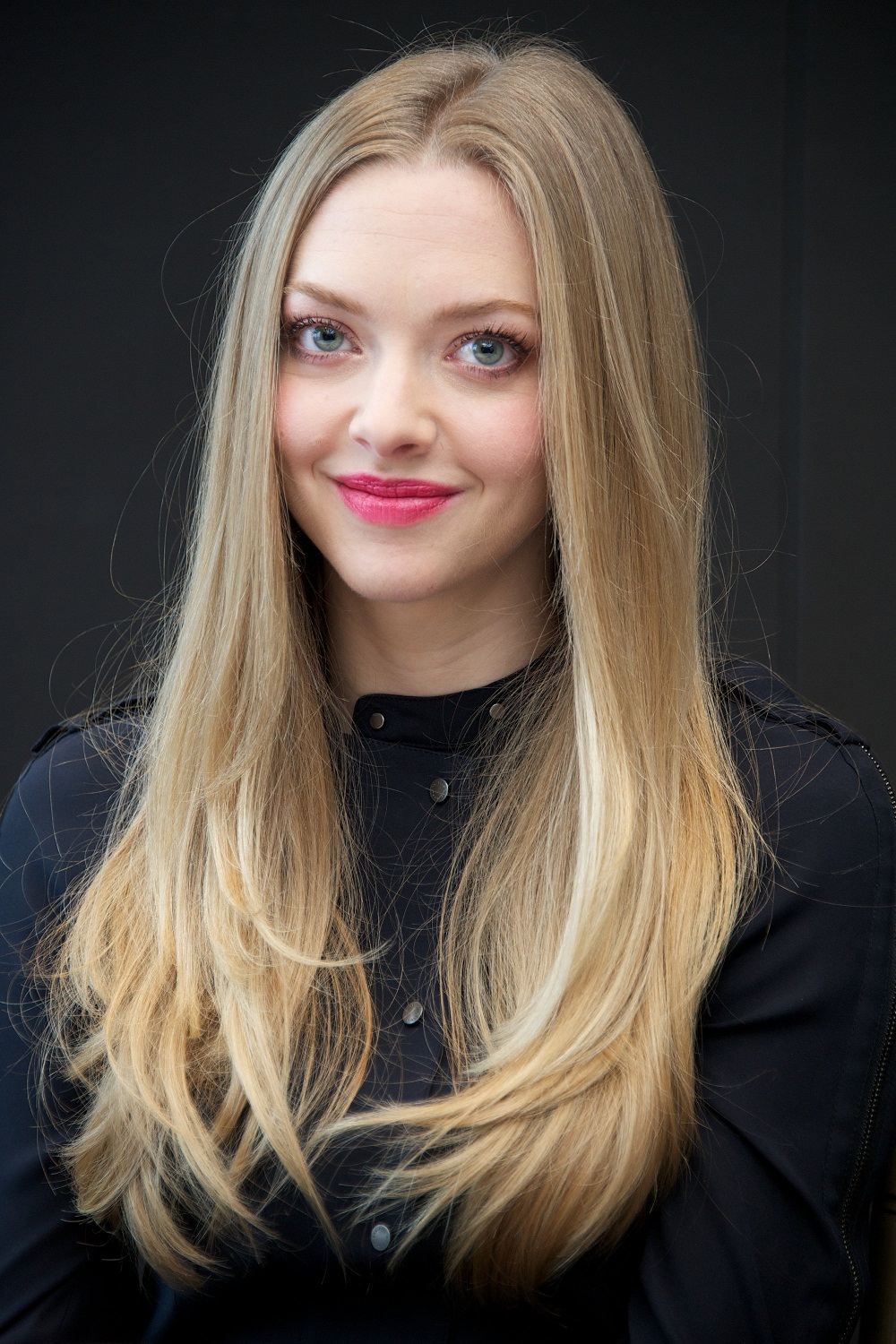 amr yassine recommends hot amanda seyfried pic