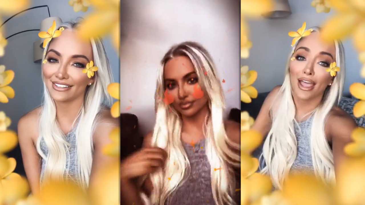 lindsey pelas live stream