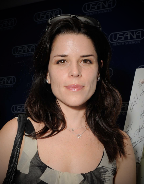 adrienne nolan recommends neve campbell boobs pic