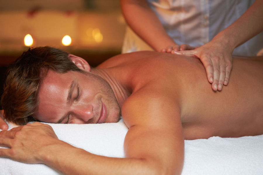 men nude massage