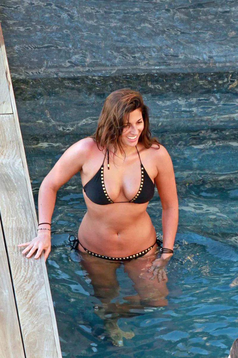 bridget mccarrie recommends jamie lynn sigler bikini pic