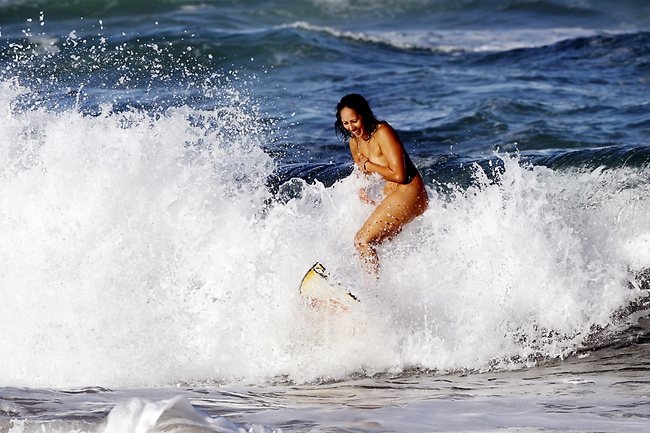 Women Naked Surfing porn real