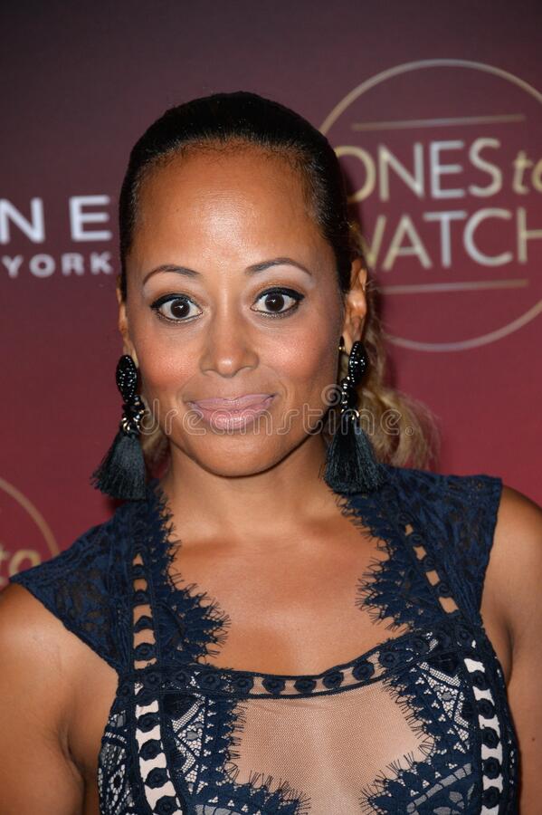 carolyn rosenberger recommends essence atkins nude pic