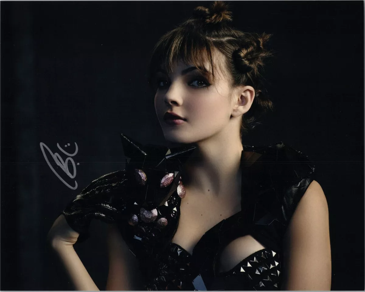 Camren Bicondova Sexy furry art