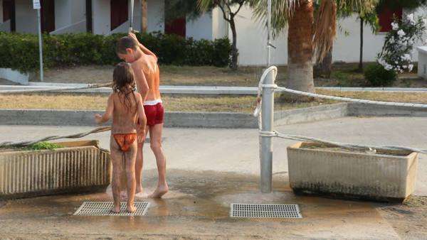 avery french recommends bro and sis shower pic