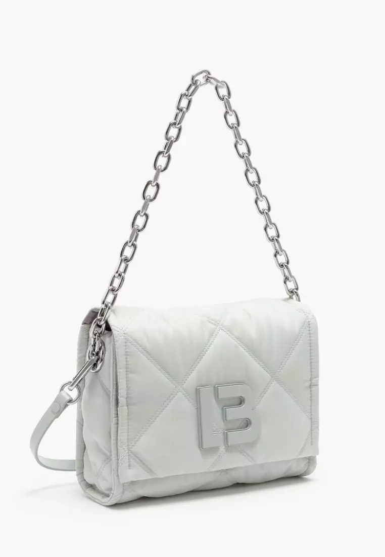 ace flyer recommends Lola Chanel