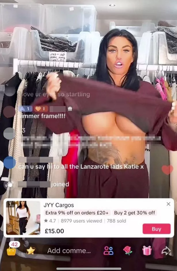 Flash Boobs For Cash bra changing