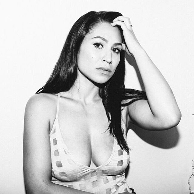 billy shoen recommends cassie steele nude pic