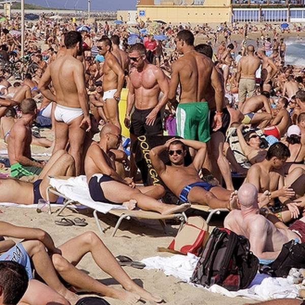 Barceloneta Beach Nude eachothers pussies