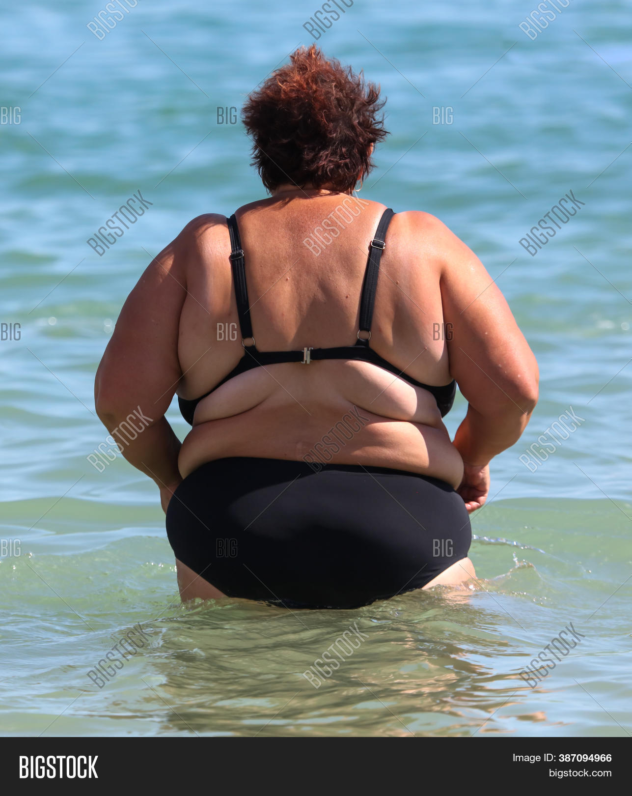 dannesha johnson recommends Fat Women In Bathing Suits