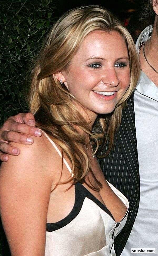 desiree oquendo recommends beverley mitchell naked pic