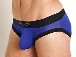 Blue Speedo Bulge dxd sex