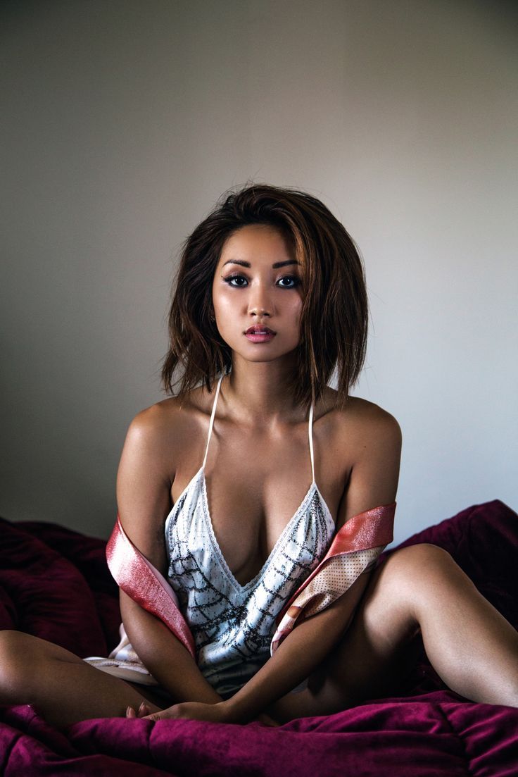 brenda song tits