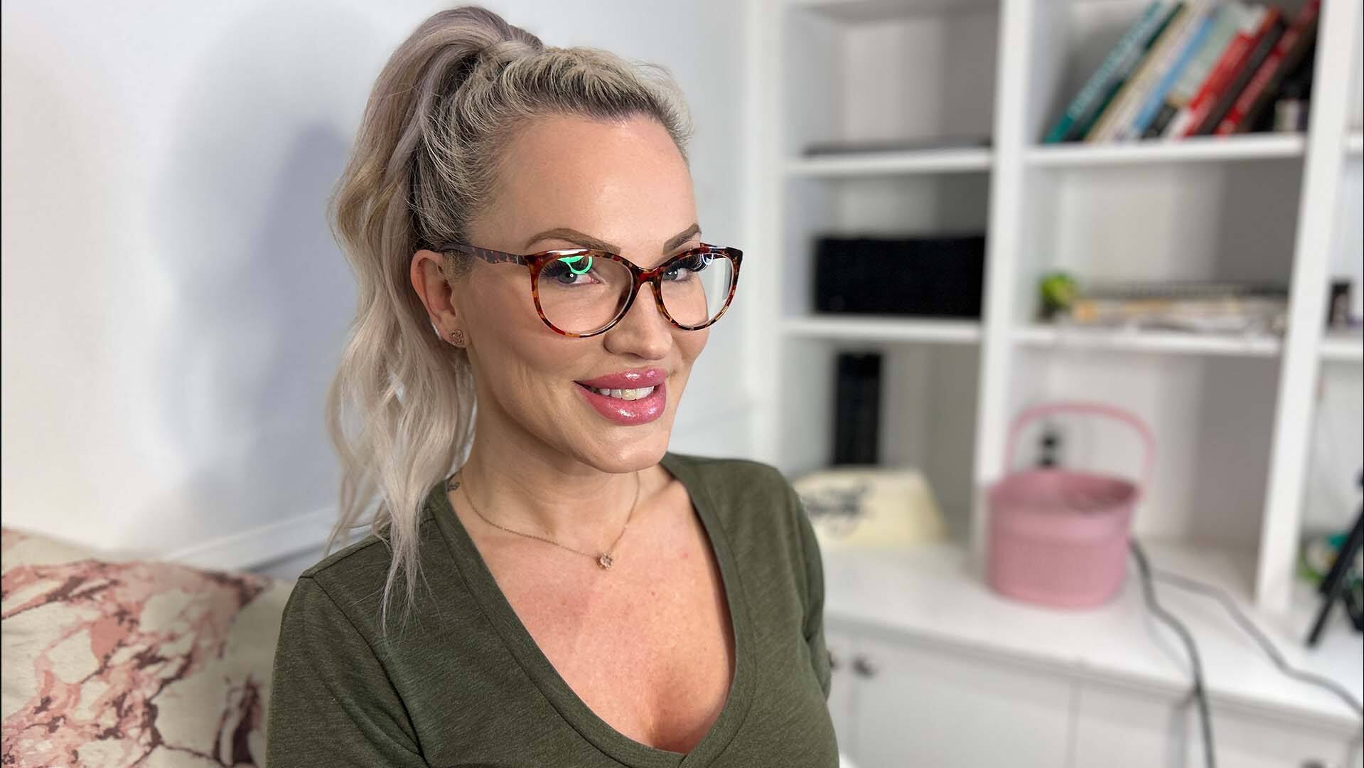 diana evora recommends Onlyfans Glasses