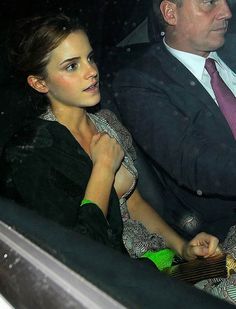 ashleigh crowe recommends emma watson vigina pic