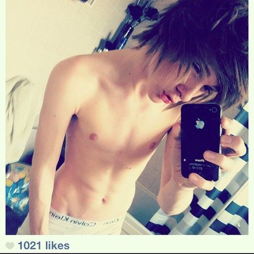 chang chee wei add emo guy shirtless photo