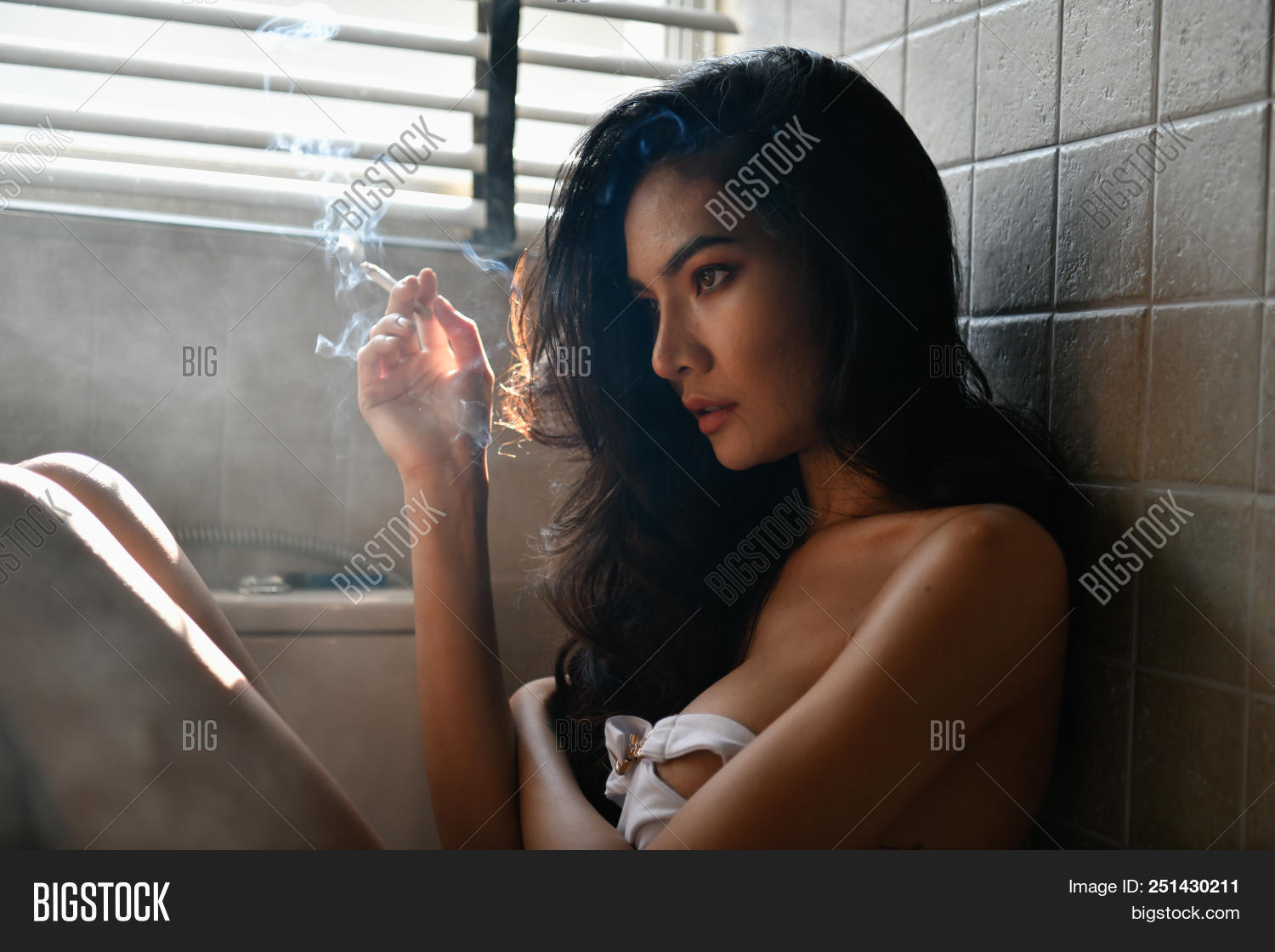 anna budden add photo erotic smoking