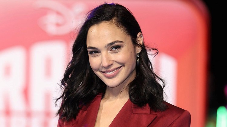 Gal Gadot Sexs r legal