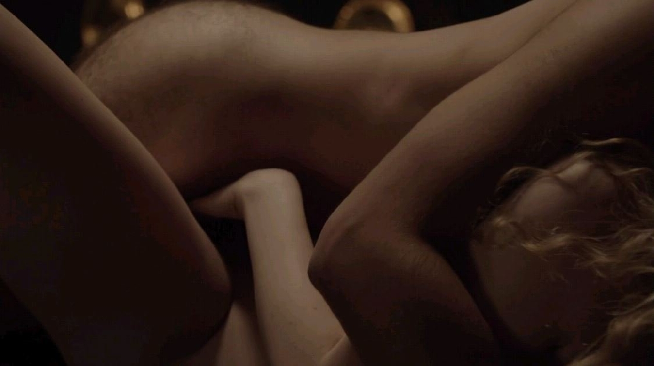 holliday grainger naked