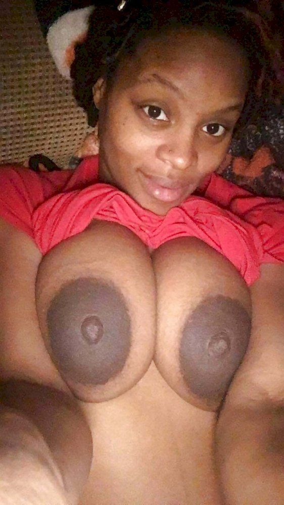 saggy tits masterbating