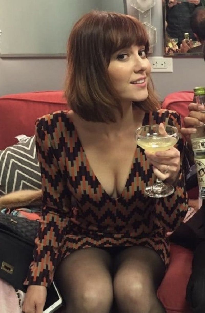 dan foxley recommends mary elizabeth winstead tits pic