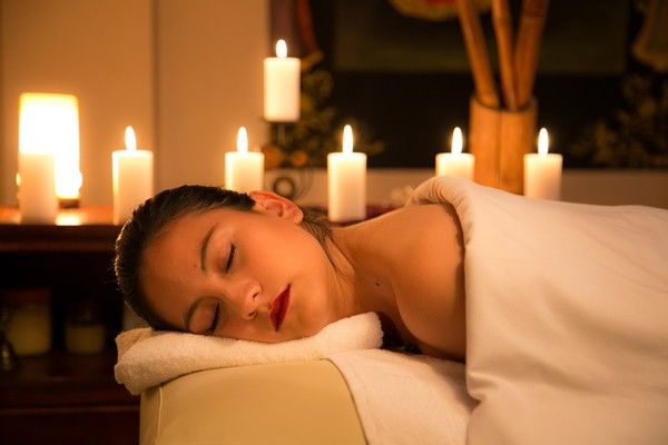 beth morphis recommends Massage Rooms Con