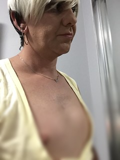 Mature Women Downblouse in upland