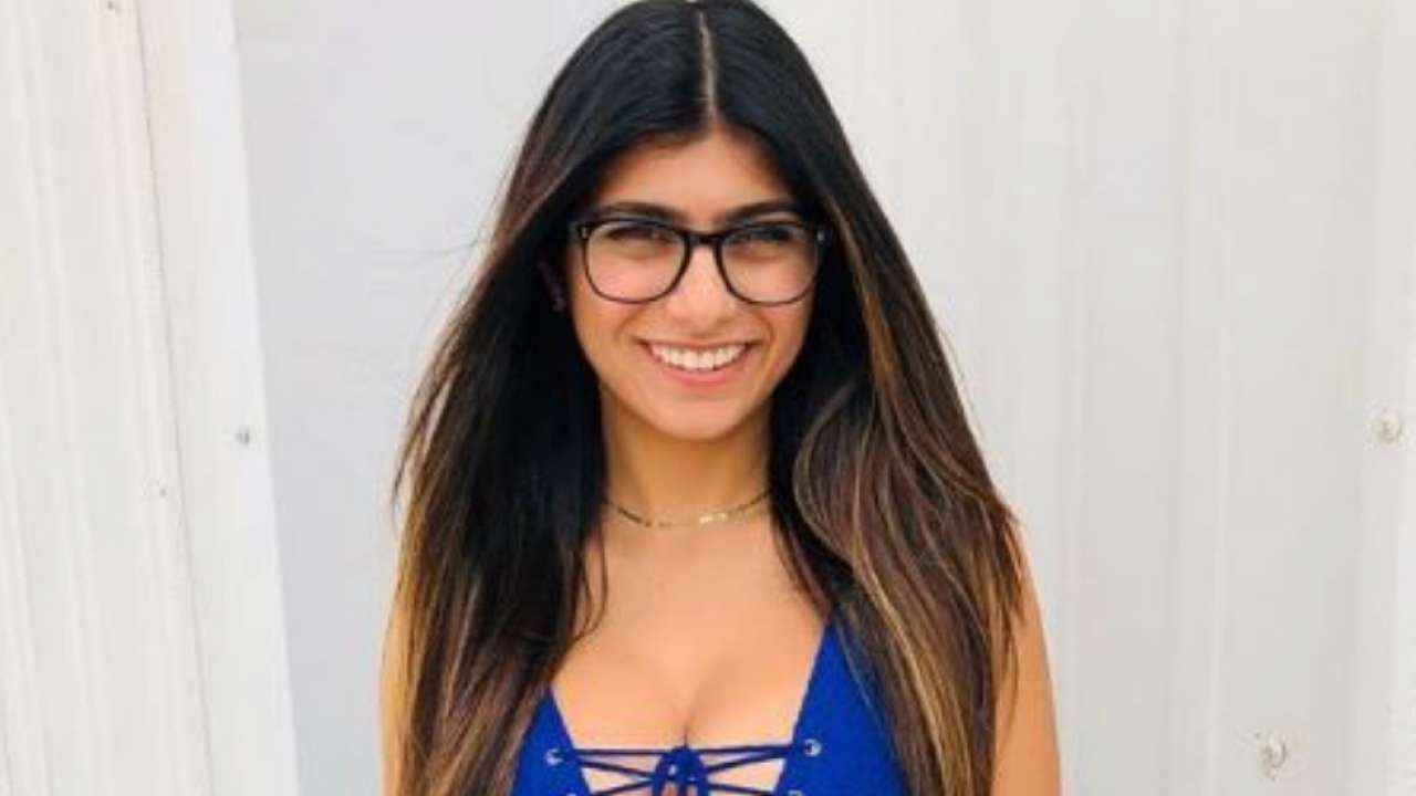 david laudero recommends mia khalifa used like a toy pic