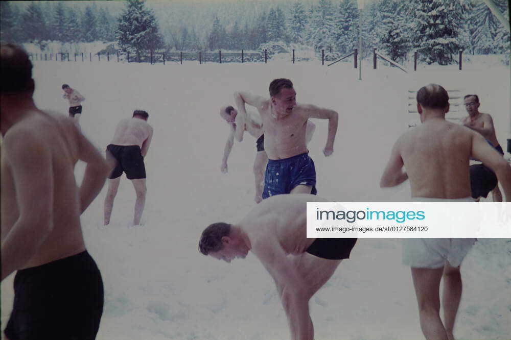 archie barton add photo naked men in snow