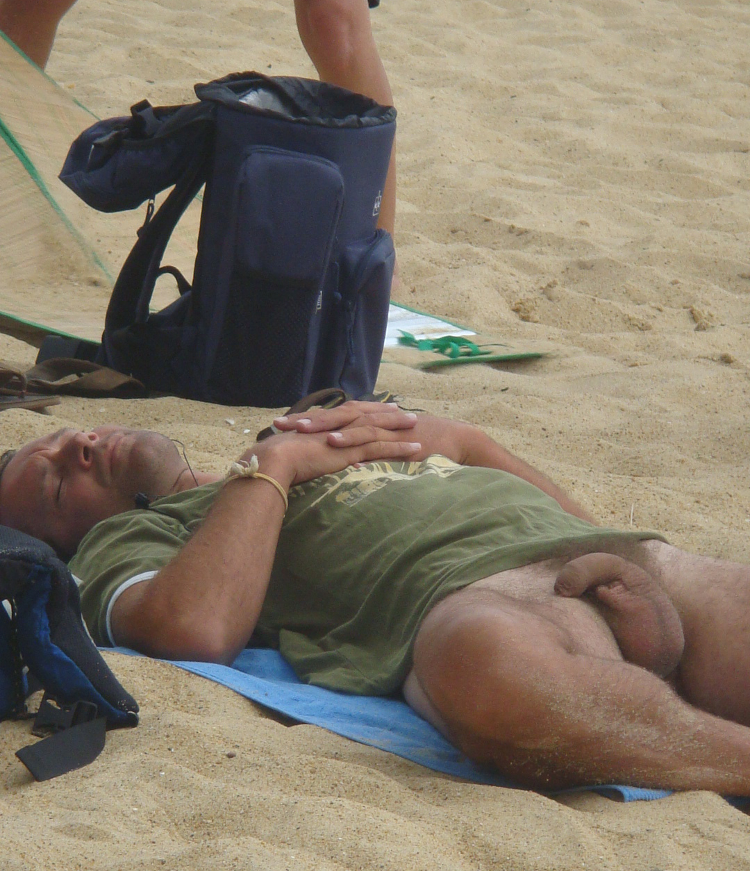 armando flor recommends Naked Men Sunbathing