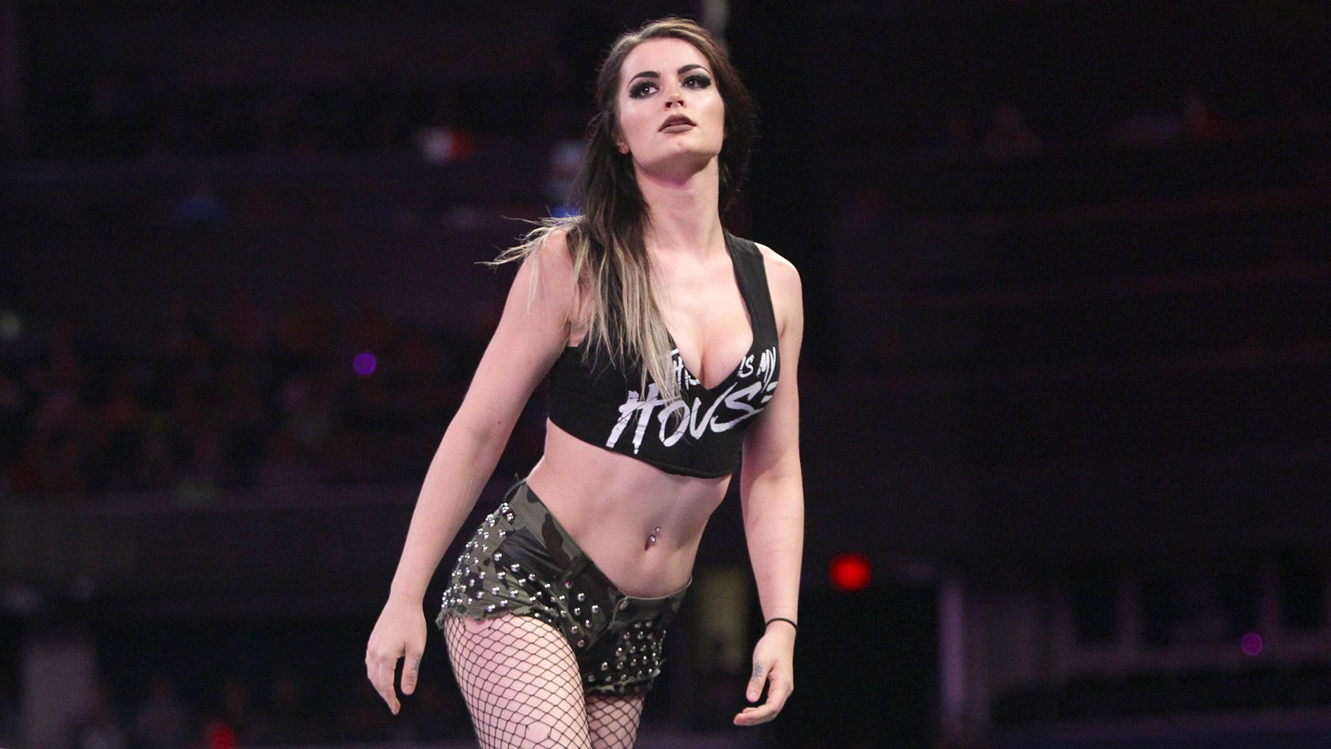 angelli grace manahan recommends Paige Threesome Wwe