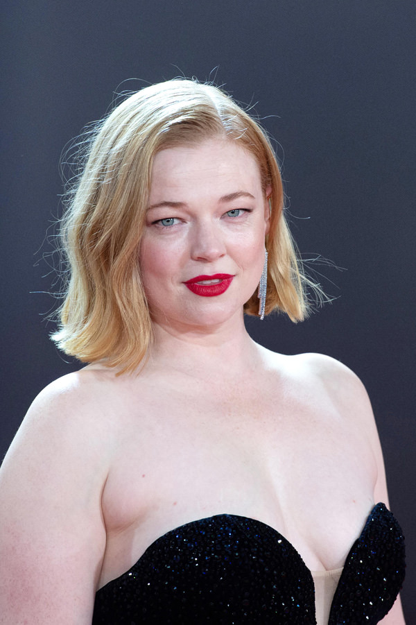 sarah snook boobs