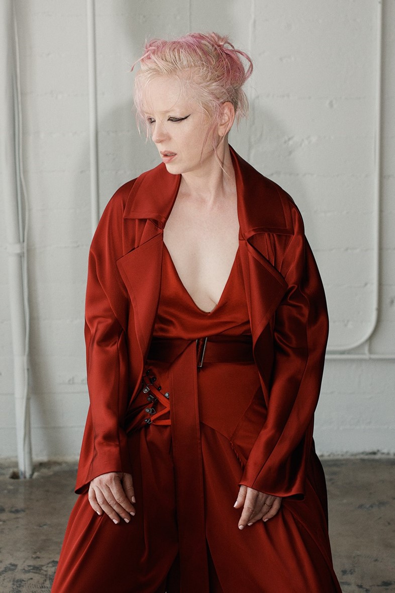 danielle margelowsky recommends shirley manson naked pic