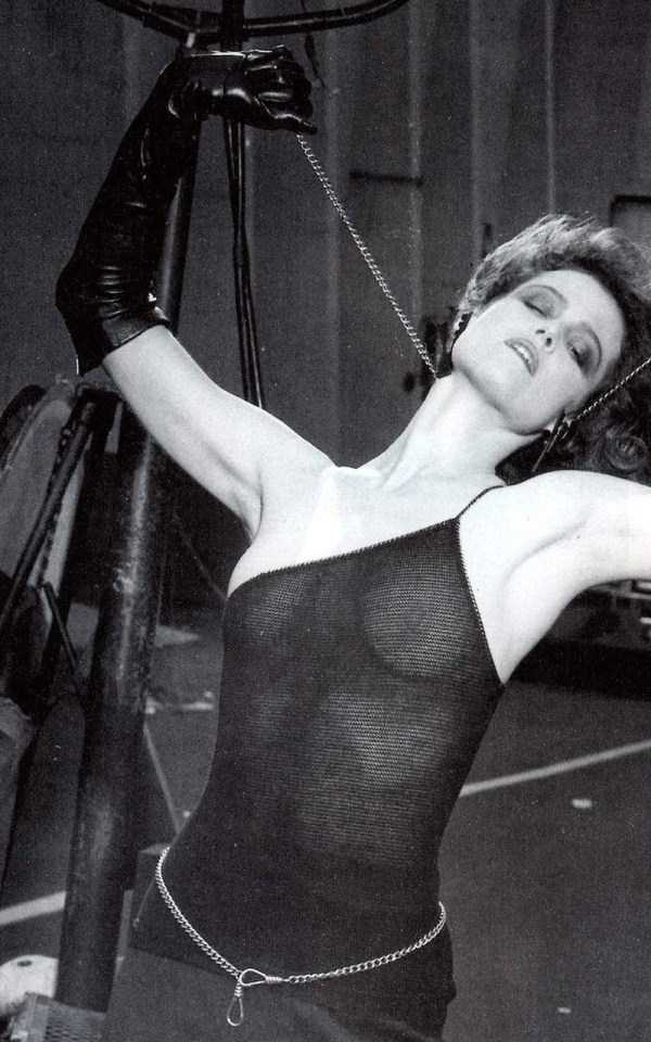 bryan seno add photo sigourney weaver titties