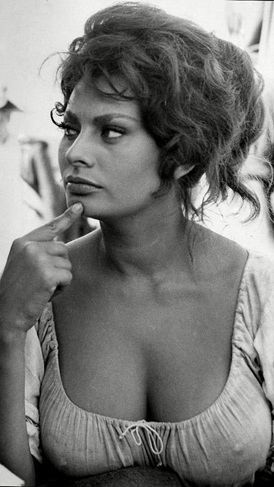 david rydzewski recommends Sophia Loren Titties